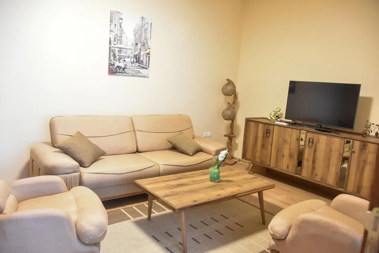 Trimaya Apartment - Comfort In The Top City Center Varna
