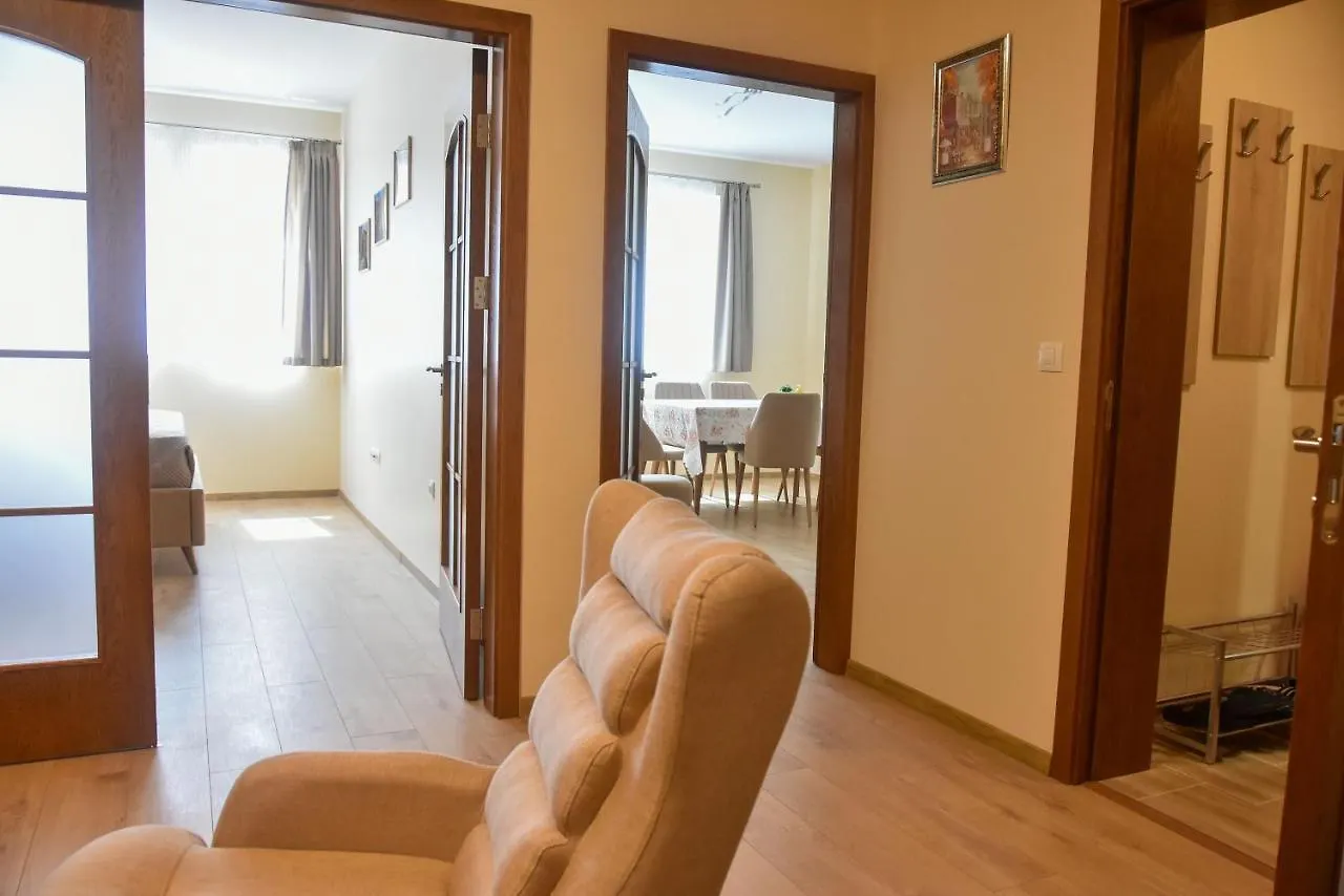 Trimaya Apartment - Comfort In The Top City Center Varna
