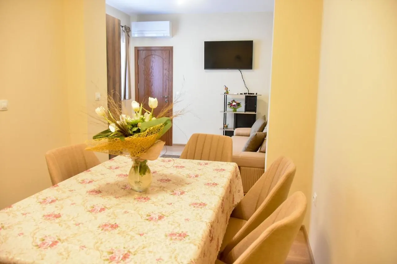 Trimaya Apartment - Comfort In The Top City Center Varna