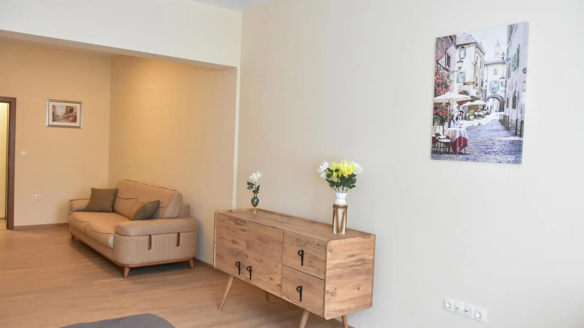 Trimaya Apartment - Comfort In The Top City Center Varna